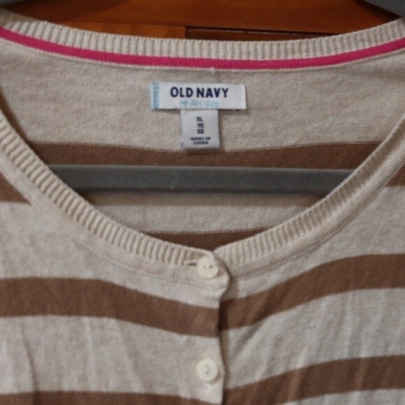Old Navy Striped Cropped Cardigan Preppy Sweater XL Cozy Casual Top - Picture 8 of 13